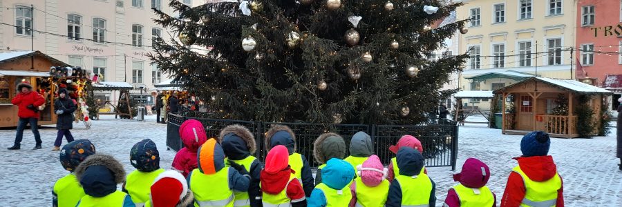 Naerupallide pühade-eelsed toredad tavad