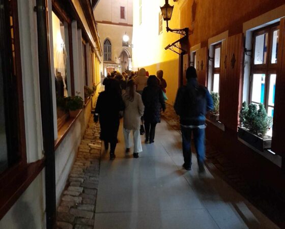 Koos on vahva – sügisõhtune jalutuskäik Tallinna vanalinnas