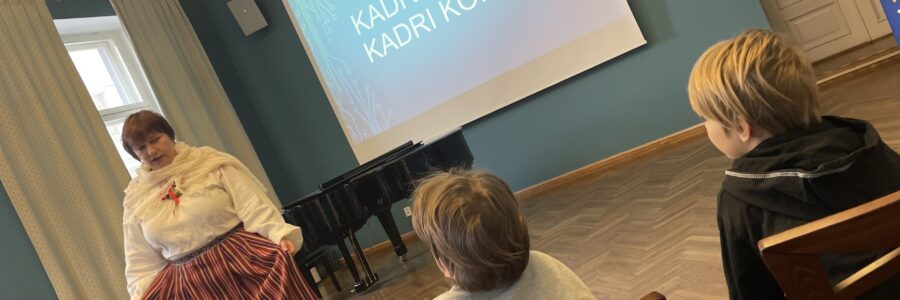 Kadri kõpsib, kadri kargab